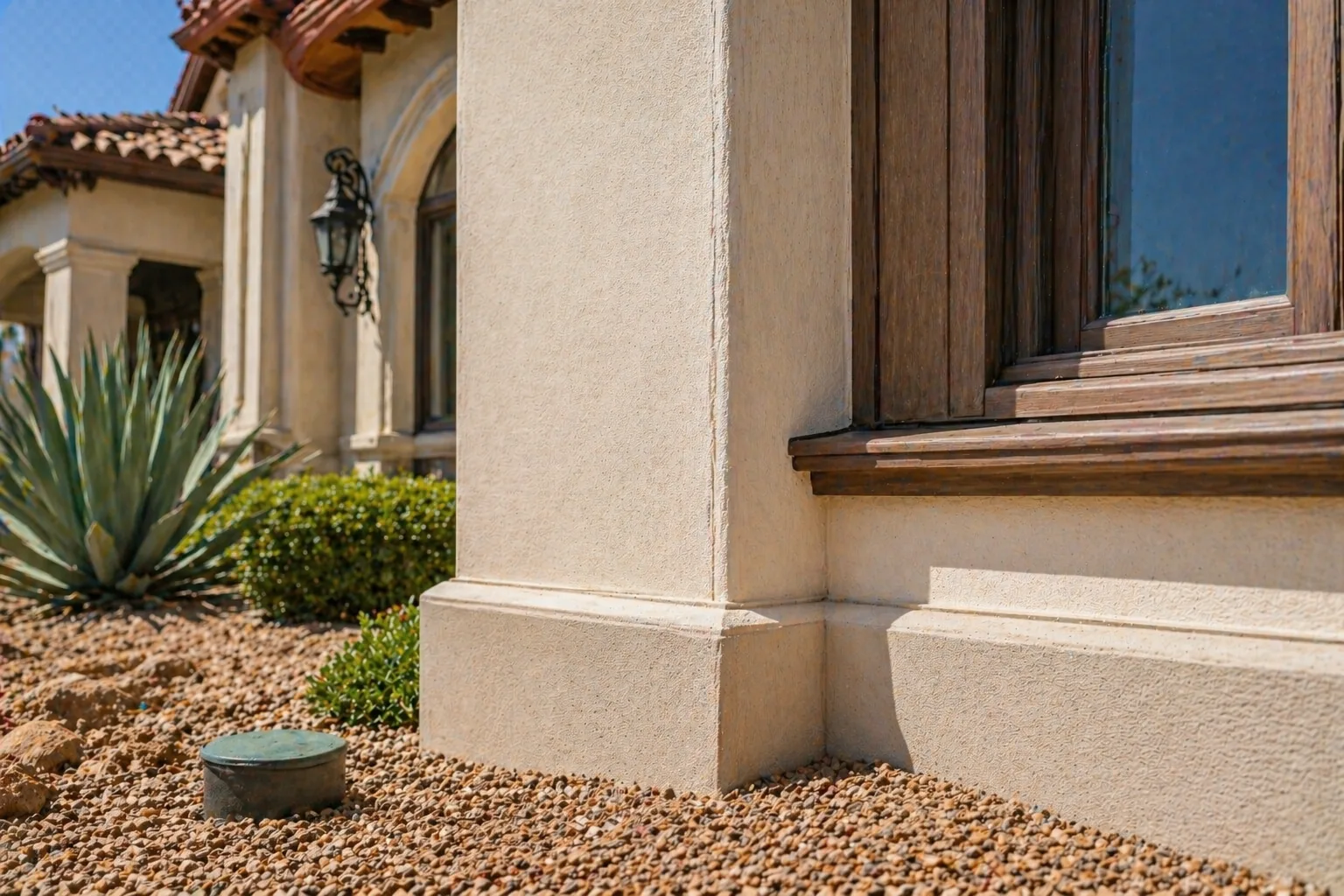 بعد المعالجة — فيلا مصابة بالأرضة